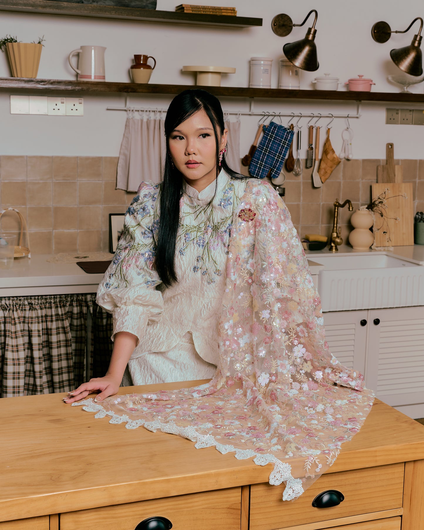 [BACKORDER] Selendang in Lestari